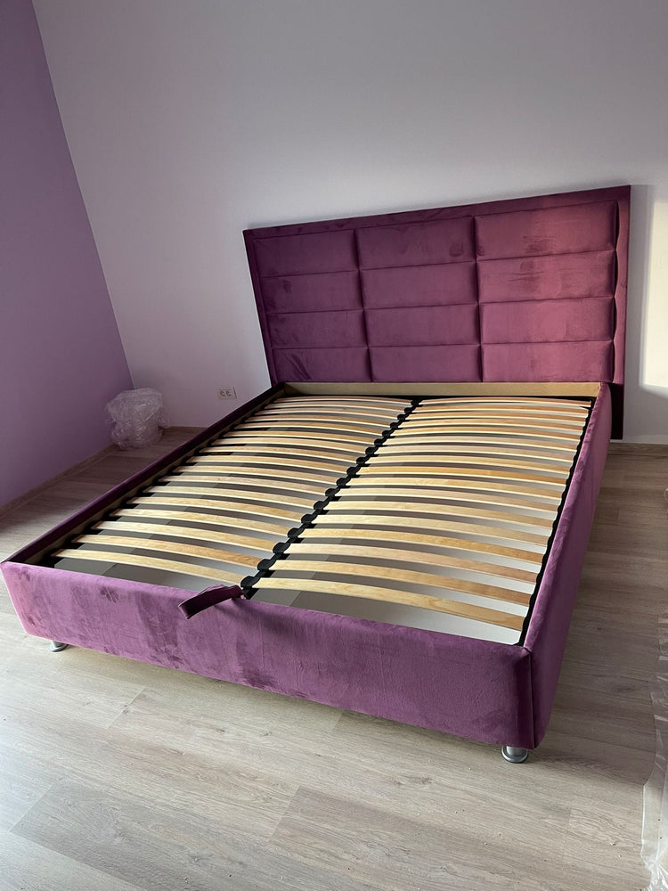 Pat tapitat Cubic la comanda