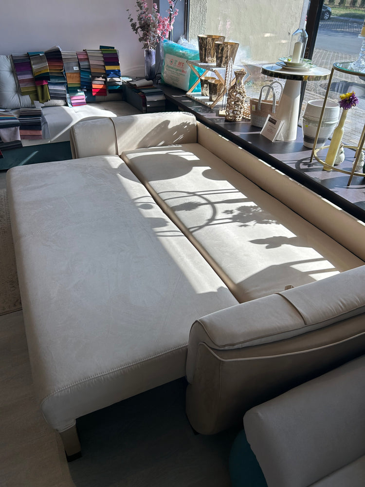 Canapea extensibila Paris