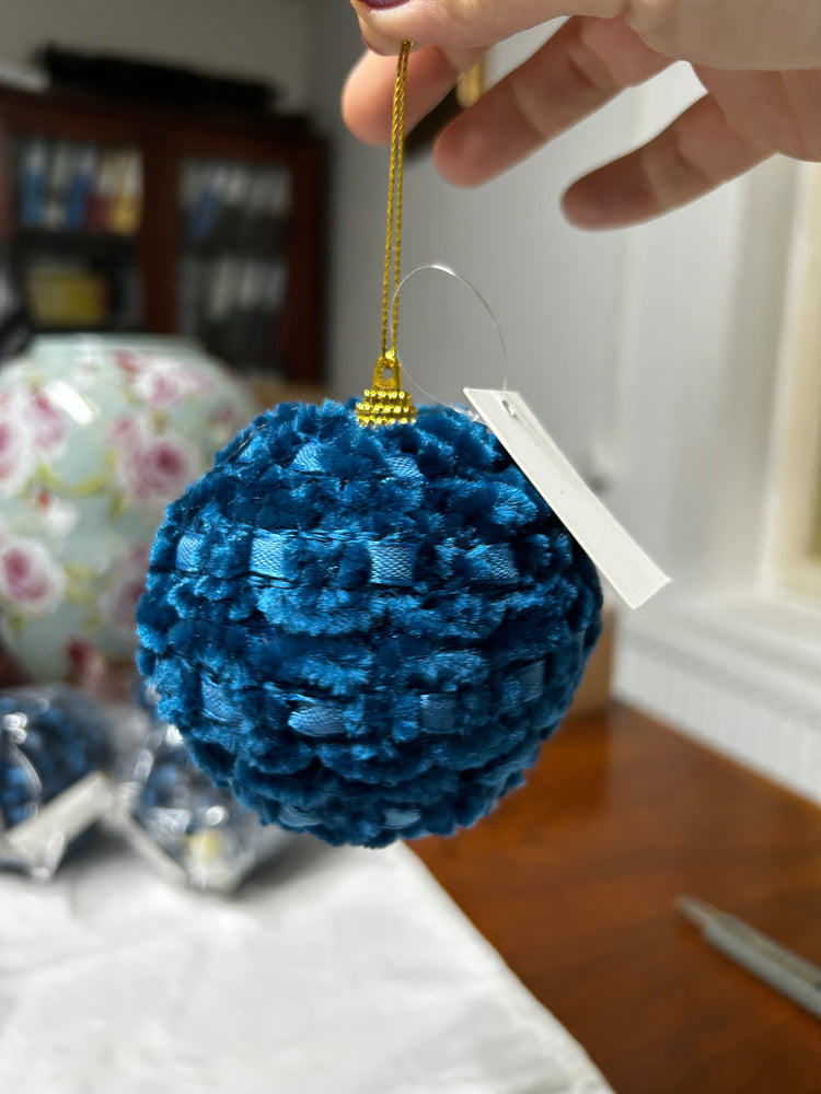Glob pentru bradul de Craciun Velvet Blue