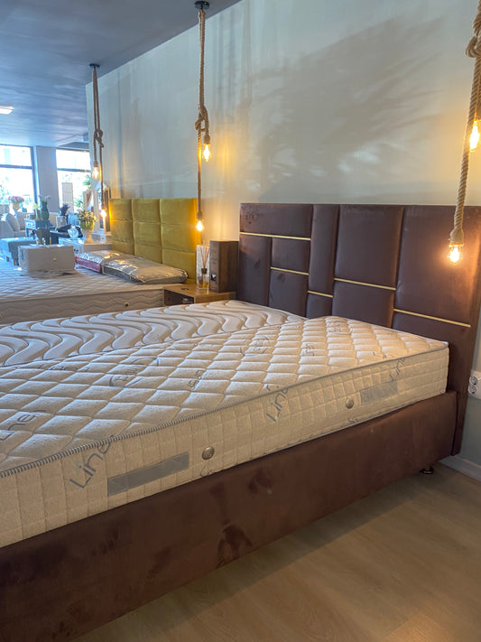 Pat tapitat Picasso Gold la comanda, livrare 4-6 saptamani