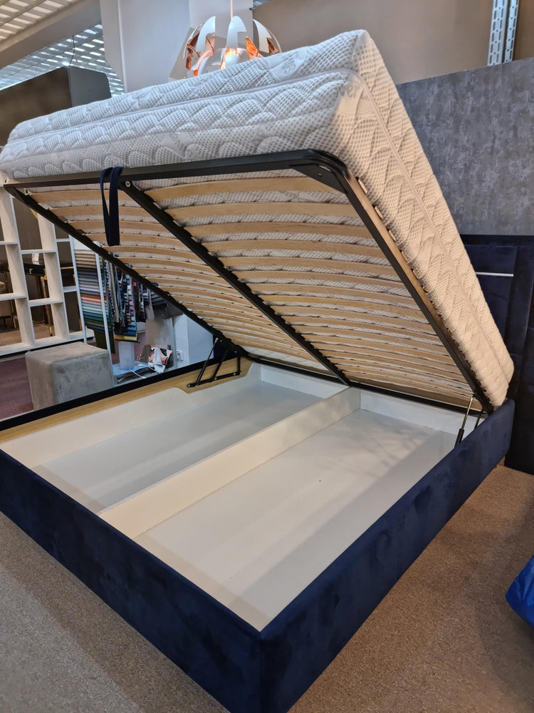 Pat tapitat Classic cu somiera rabatabila