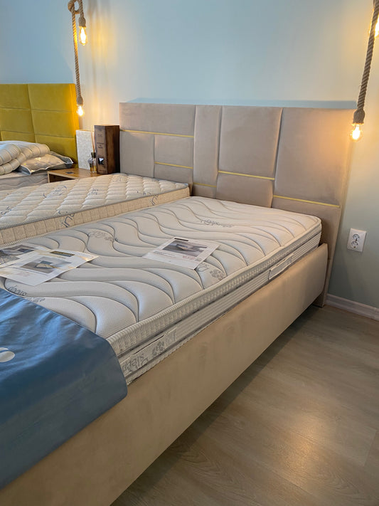 Pat tapitat Picasso Gold 200/160 la comanda, livrare 4-6 saptamani