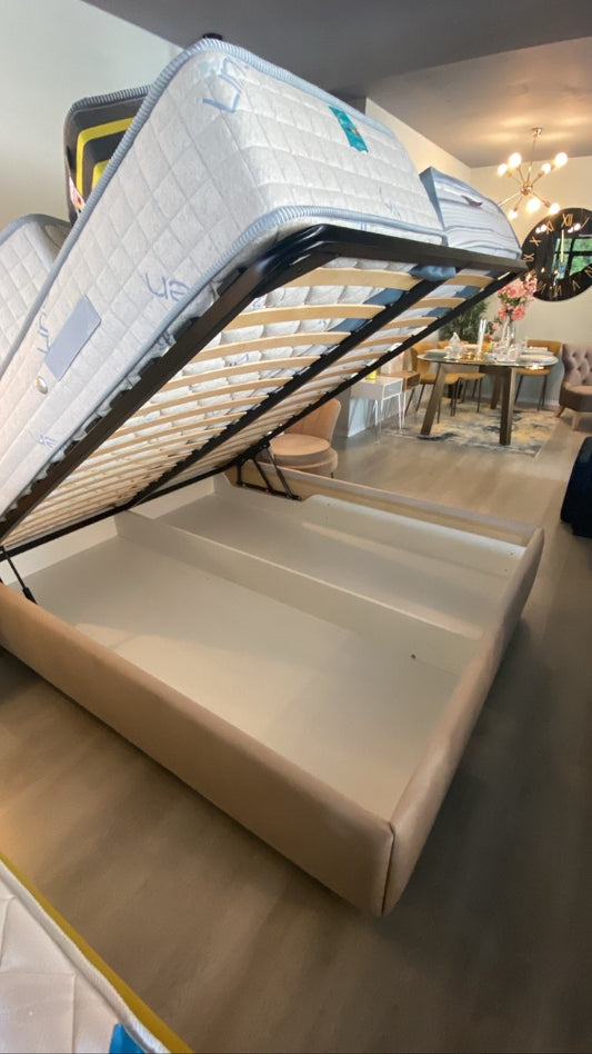 Pat tapitat Picasso Gold 200/160 la comanda, livrare 4-6 saptamani