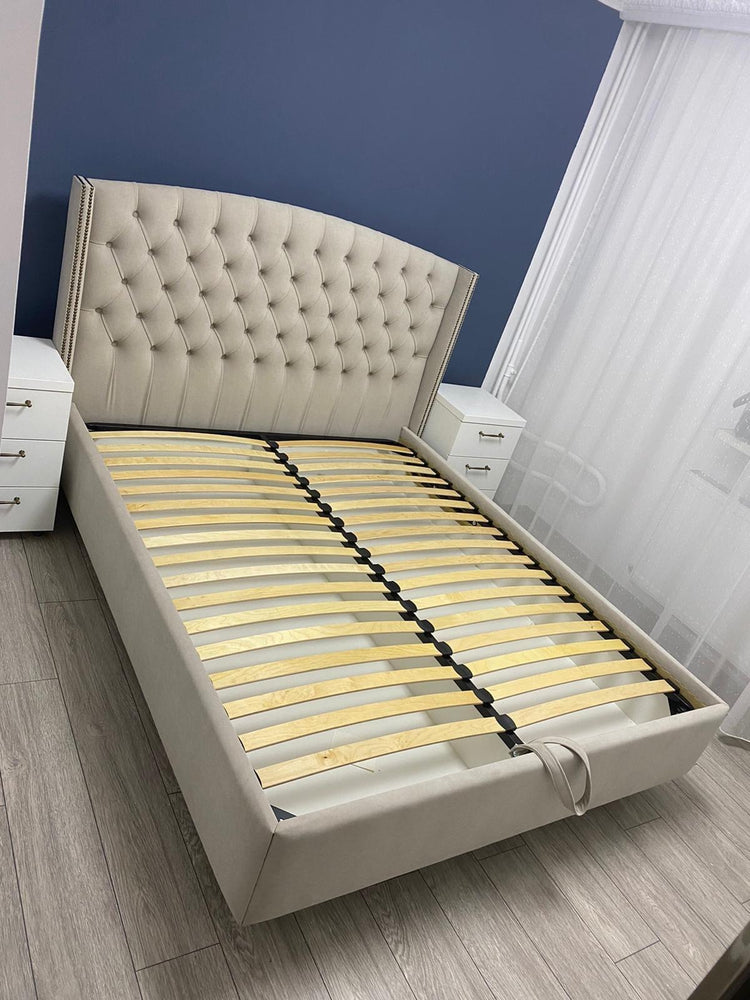 Pat tapitat Classic cu somiera rabatabila