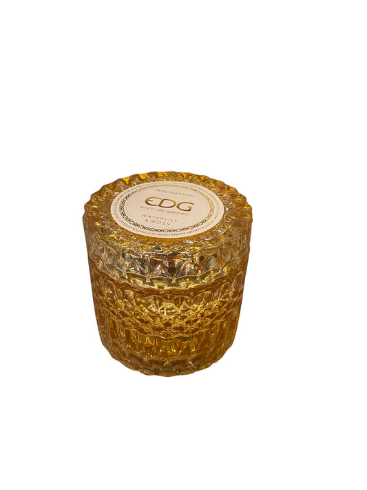 Lumanare parfumata nufar si mosc