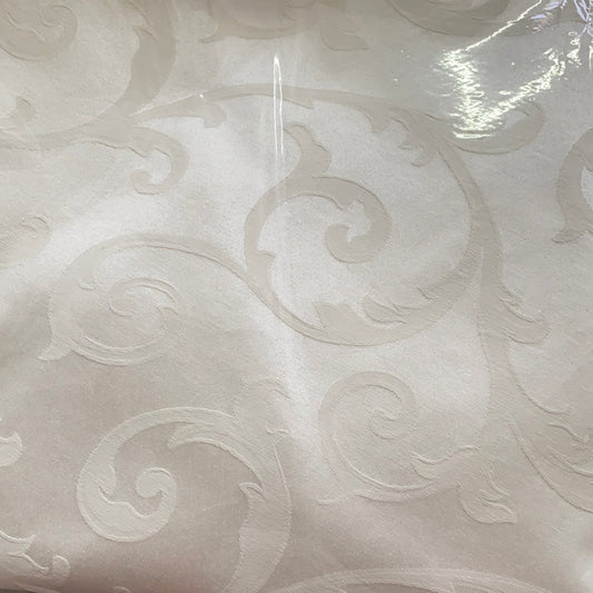 Fata de masa rotunda