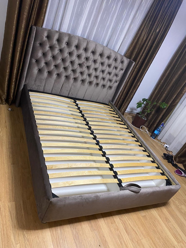 Pat tapitat Classic cu somiera rabatabila