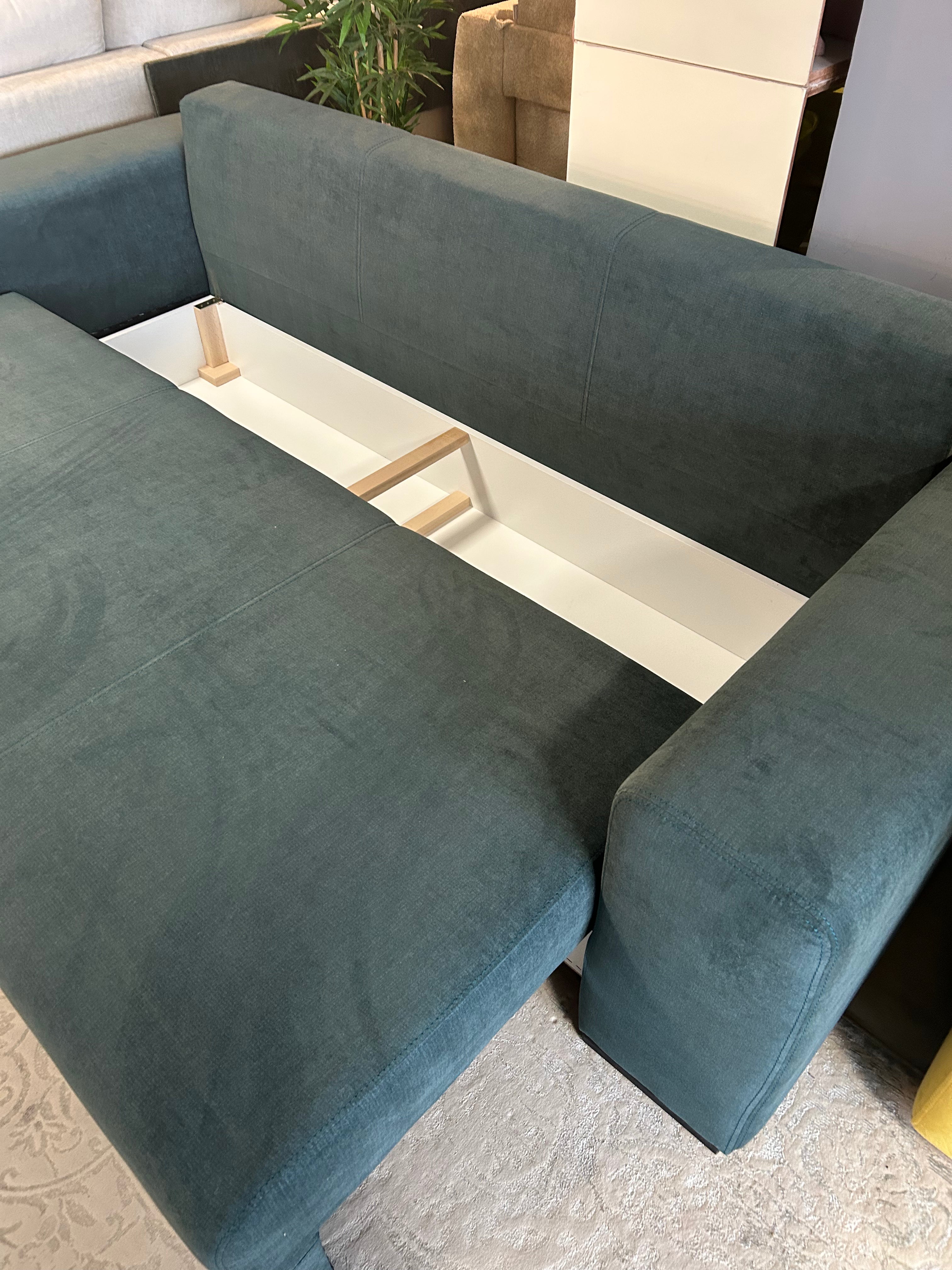 Canapea extensibila Kiev lada